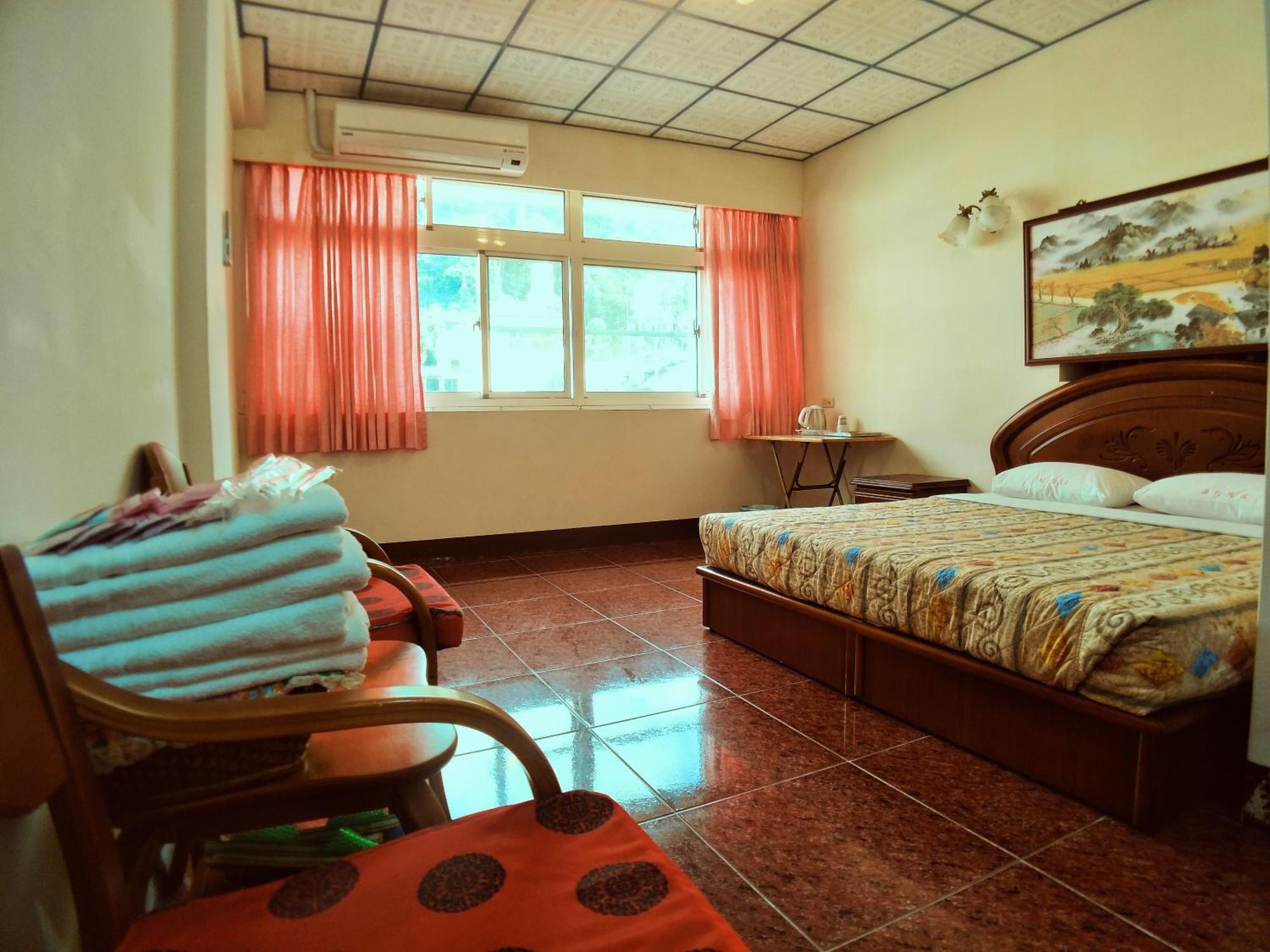 Sun Moon Lake Fisherman Homestay Yuchi Ruang foto