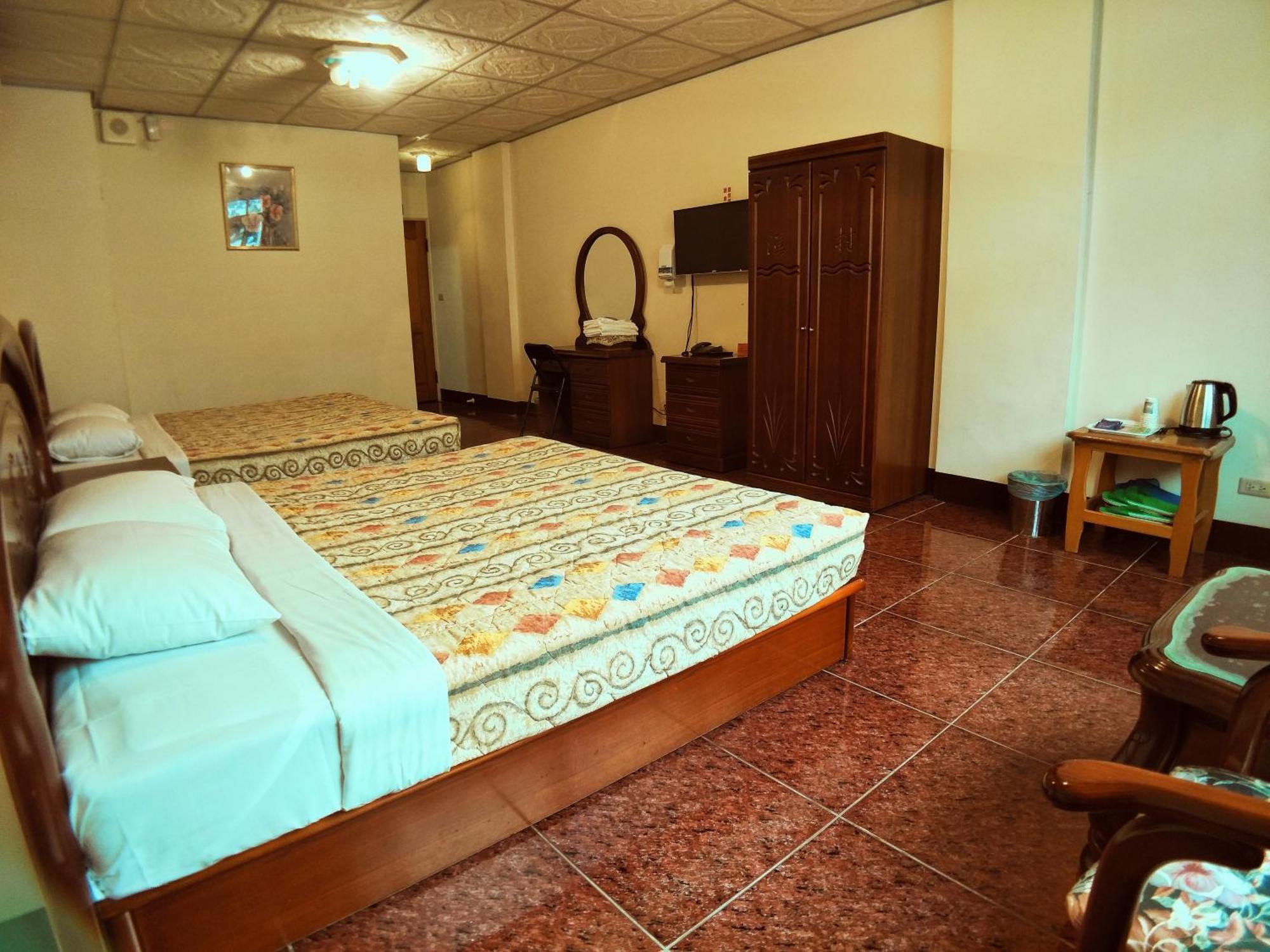 Sun Moon Lake Fisherman Homestay Yuchi Ruang foto