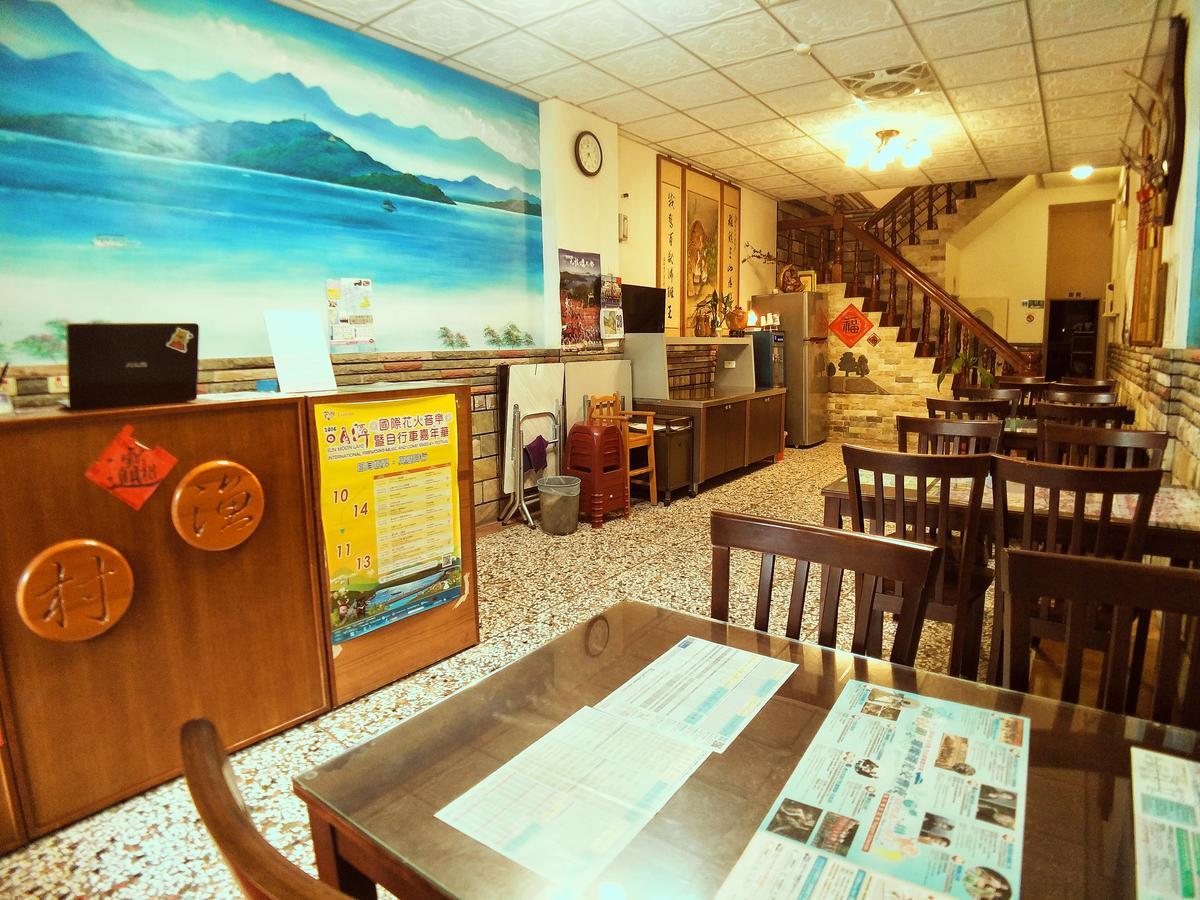 Sun Moon Lake Fisherman Homestay Yuchi Bagian luar foto