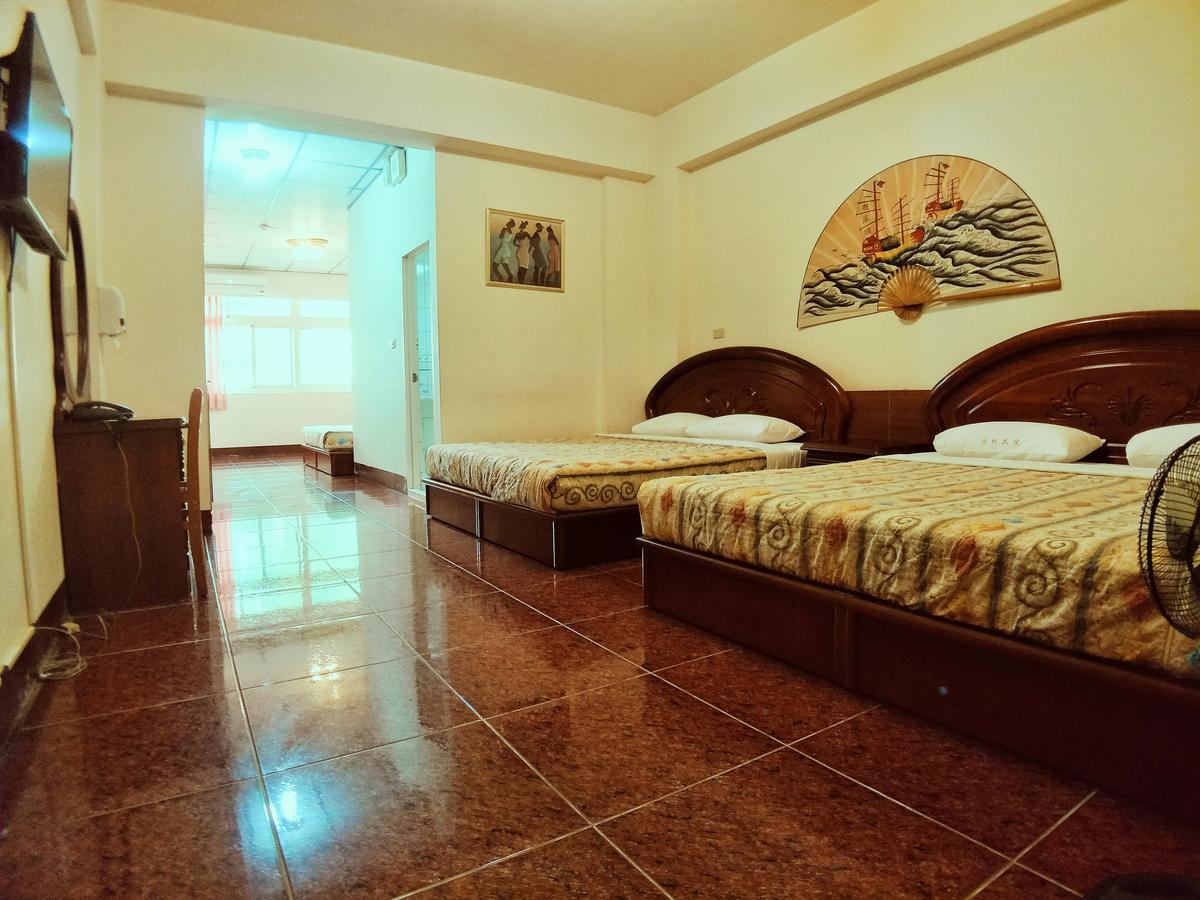 Sun Moon Lake Fisherman Homestay Yuchi Bagian luar foto